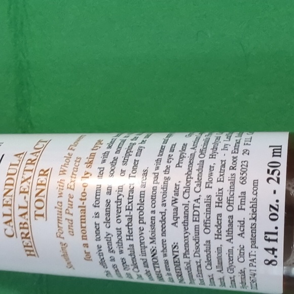 Kiehls Calendula Herbal Extract Toner - Picture 2 of 3